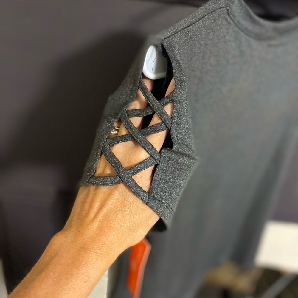 Brand new Work out shirt. Size small